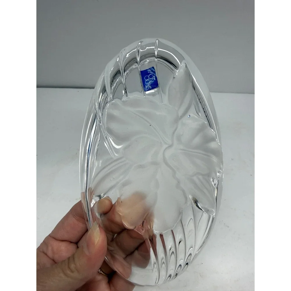Studio Nova Japan Crystal Oval Bowl Frosted Poinsettia Floral Glass Dish 8 inch